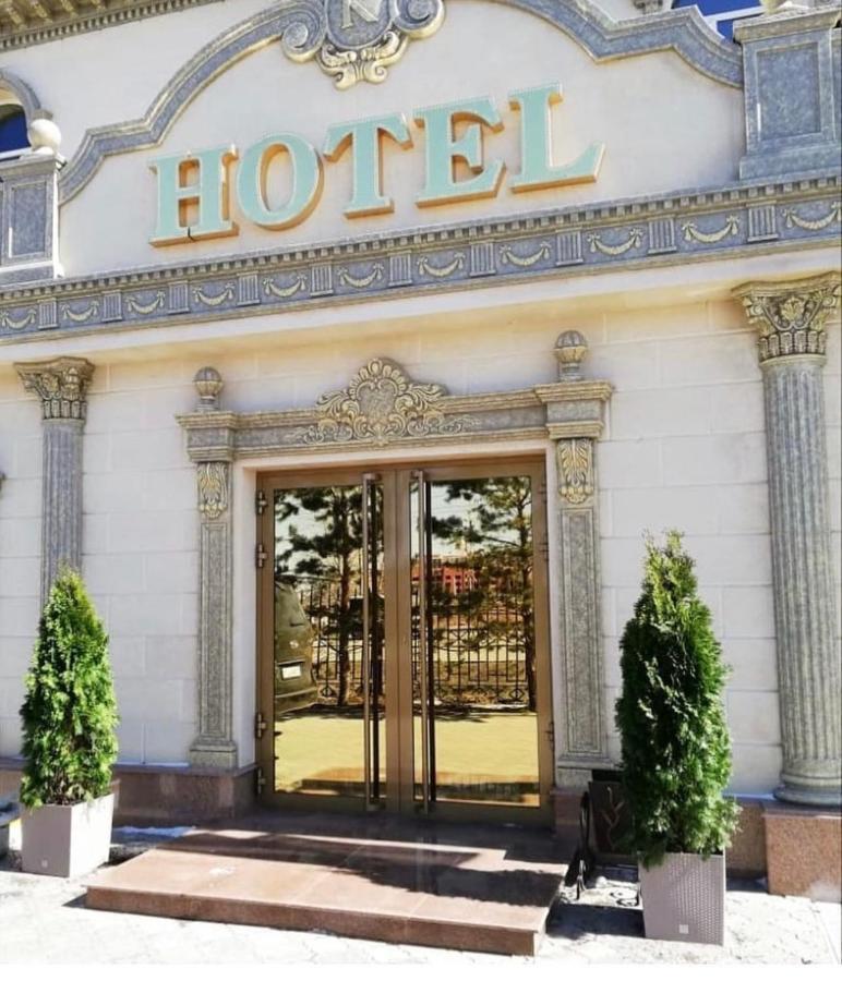 Hotel Astam Qostanaj Exteriör bild
