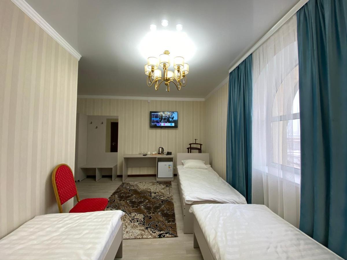 Hotel Astam Qostanaj Exteriör bild