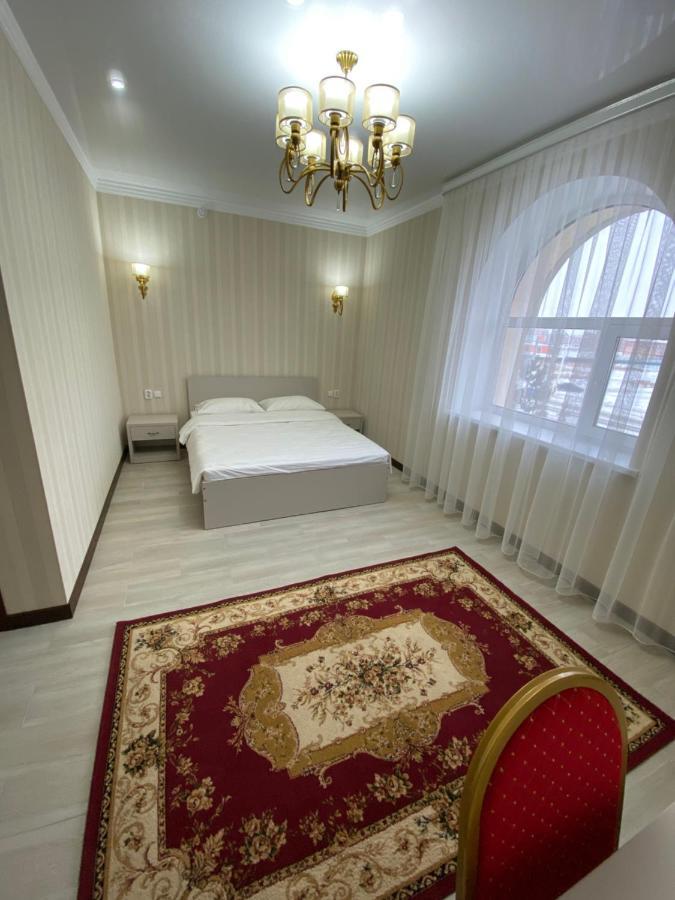 Hotel Astam Qostanaj Exteriör bild