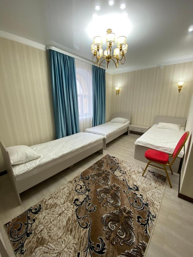 Hotel Astam Qostanaj Exteriör bild