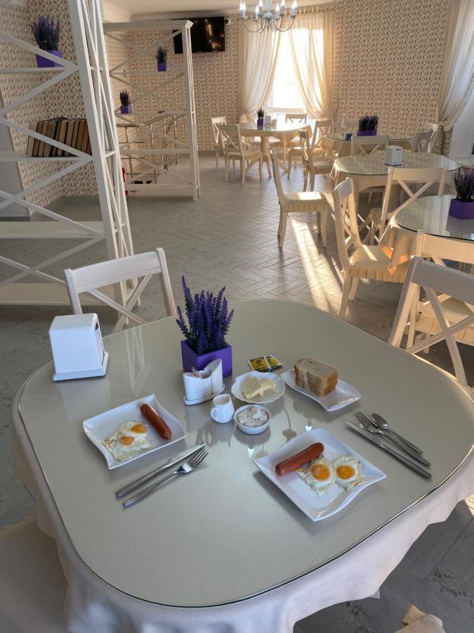 Hotel Astam Qostanaj Exteriör bild