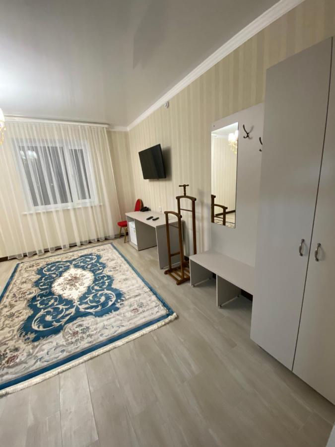 Hotel Astam Qostanaj Exteriör bild