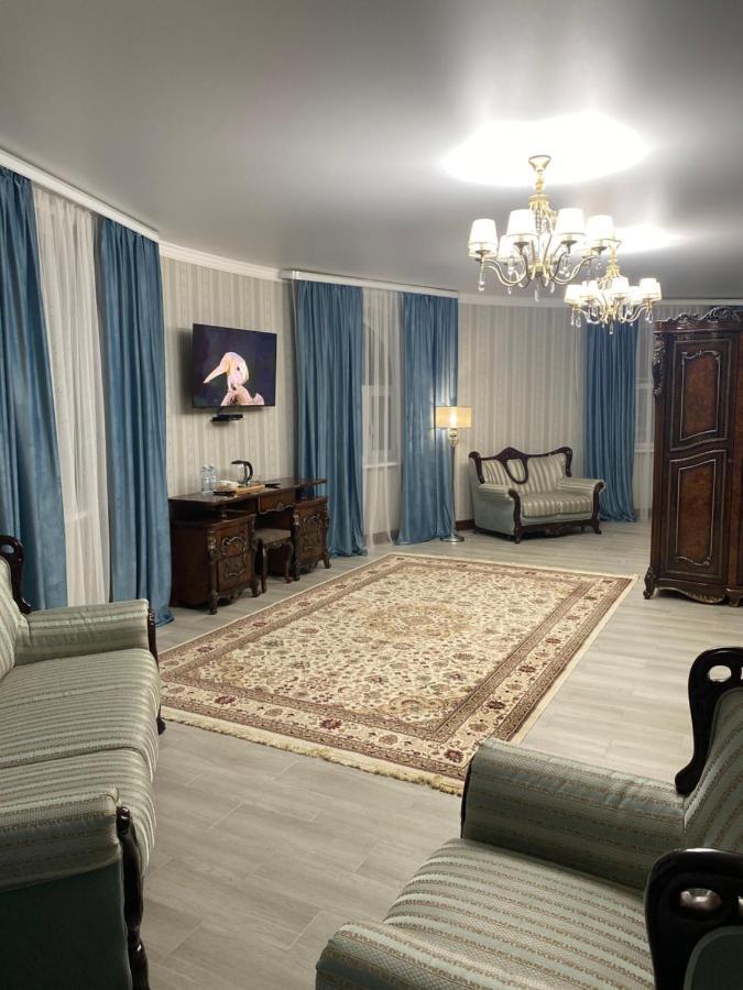 Hotel Astam Qostanaj Exteriör bild
