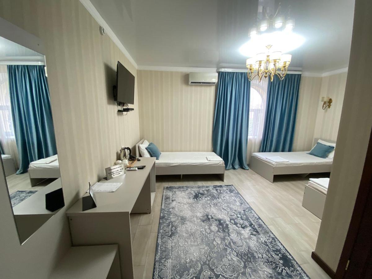 Hotel Astam Qostanaj Exteriör bild